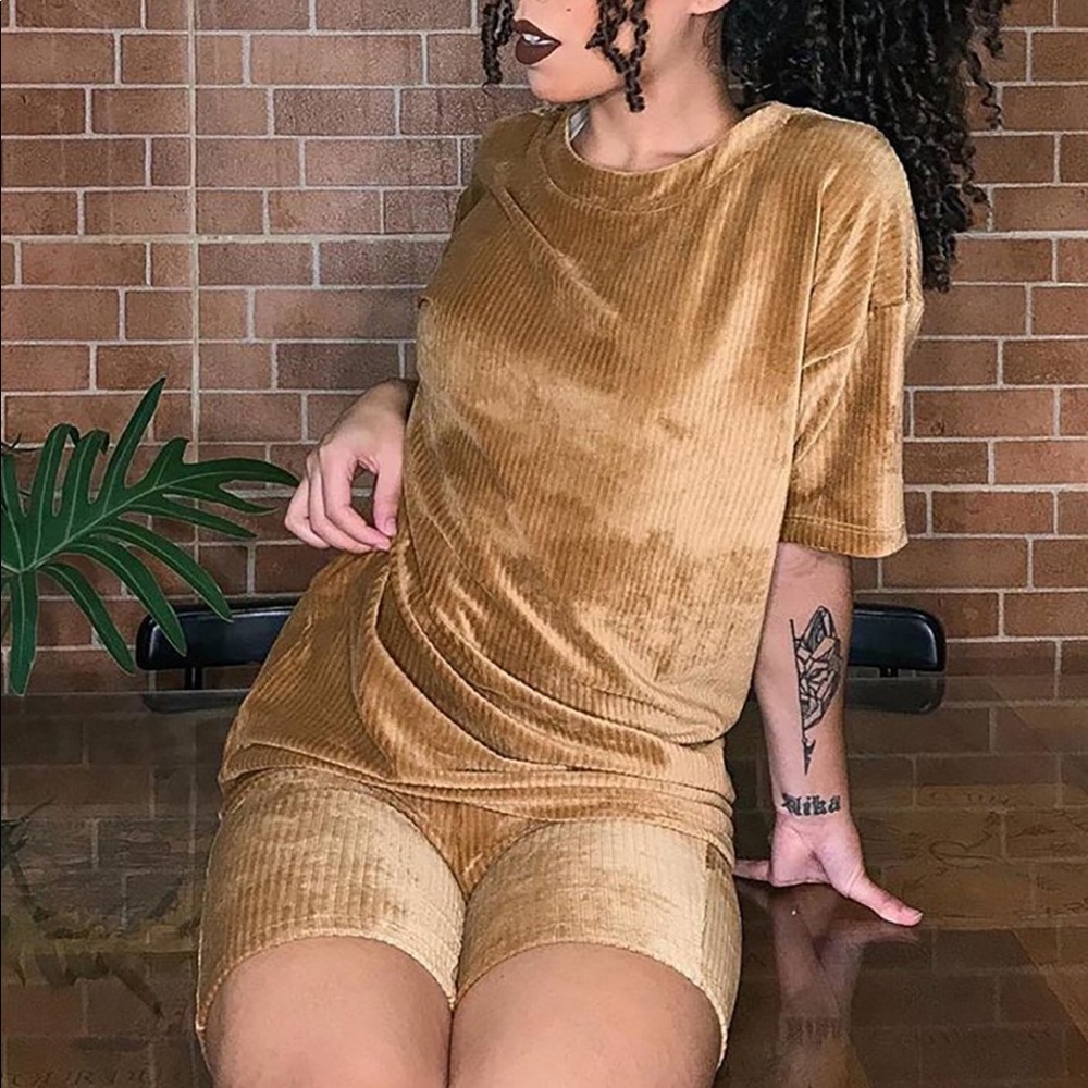 Caramel velvet Set